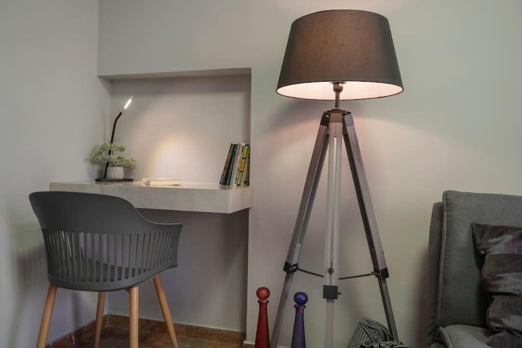 Beautiful Apt In Glyfada Center, Papandreou Street Athene Buitenkant foto